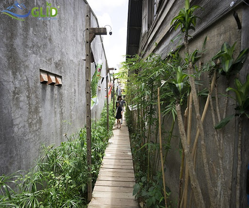 Mẫu thiết kế sân vườn bên hông cho biệt thự đẹp
